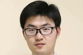 耳朵发痒，不要轻易使用滴耳液 不合理的使用抗生素滴耳液， 易造成外耳道真菌感染… #耳痒#滴耳液 #外耳道真菌感染视频封面