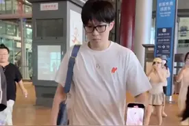 梁靖昆 王楚钦 林高远 王曼昱 林诗栋 国乒wtt美国大满贯结束回京 #wtt美国大满贯 #国乒yyds #国乒 #国乒队 #王楚钦