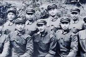 建议军龄补助发放应该做到三点 #军人待遇 #退役军人 #军龄补贴 #让军人成为全社会尊崇的职业 #老军新传视频封面