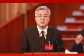 江苏省委常委、南京市委书记周红波：多发“增强信心”之声，多献“迎难而上”之策，多聚“奋发有为”之力。#2025南京两会视频封面