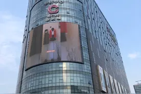 10分钟带你了解号称中国服装第一街的杭州四季青女装批发市场视频封面