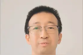 关于乳头不为人知的秘密 你知道有人会没有乳头吗？你知道所有女性乳晕去都能用放大镜看到毛发吗？你知道乳头可能长在胸口或者脚底吗？#健康生活重养自己一遍 #硬核健康科普在行动 #乳腺健康视频封面