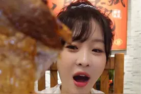 脆皮大肘子和微波烤肉，来我的青岛宝藏小店一起吃肉~ #妈呀太香了 #吃货日常 #青岛美食视频封面