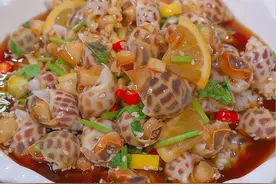 万万没想到把花螺蒸一蒸，出锅的瞬间成了这道夏日炎炎无法抗拒的美食，鲜嫩Q弹爽脆，做法简单又好吃～～视频封面