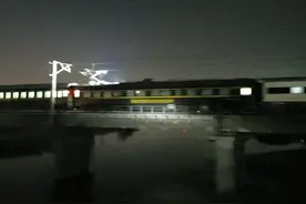 国铁巡检55181，国铁最高路权等级。也被戏称“扣钱专列”。视频封面