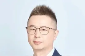 怎么看9月1日开始,强制缴纳社保的事情 关于9月1日，强制缴纳社保的事情，说一点不一样的观点#知识分享 #财经#金融#经济