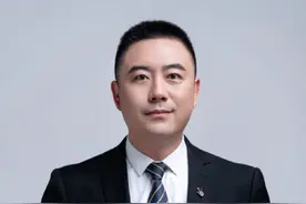乘客在公交车上吃东西噎死，家属把司机告了#声量计划视频封面
