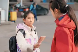 我有钱一定还你，那个总借钱的朋友，后来怎么样了？ 借钱是检验友情的第一关吗？月底一定还你，闺蜜第8次借你钱，我该继续相信吗？ #校园生活 #借钱那些事 #信任危机 #反转结局 #催泪瞬间