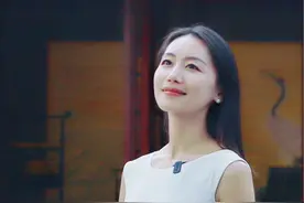 举杯邀月，推杯换盏……忽然明白，我们与古人的悲欢是相通的。@茅台酱香酒 #醉美佳节团圆宴视频封面