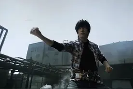 【召唤器是铠甲勇士的生命，保管好帝皇腰带是最基本的责任特摄剧