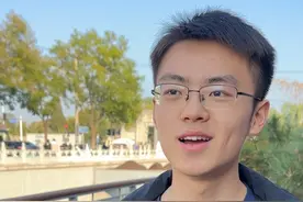 这是什么神仙小伙子，阳光 帅气 自信 多知  简直是完美的别人家的孩子。#清华大学 #学霸#计算机#姚班#阳光帅气
