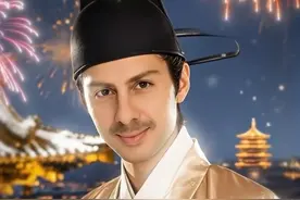 意大利老外尝试AI变装，直接变成马可·波罗了！An Italian foreigner tried AI costume transformation and was directly turned into Marco Polo! #世界共享华服之美 #在抖音过好年 #chineseculture视频封面