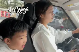 #创作灵感 嫂子说小叔子发的红包，要不要给妈妈退回去#小叔子和嫂子的日常 #人类幼崽迷惑行为大赏 #萌娃搞笑日常 @抖音短视频 @DOU+小助手视频封面