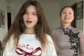 go go go身体抖起来 #猫爷步伐有多少种打开方式 #混血萌娃 #歪果仁系列 #母女日常 #贺思蕊 @贺思蕊（爱跳舞版）视频封面