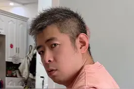 #看一遍笑一遍 姐妹们，这款睡衣三件套真的特别舒服，柔软舒适#男士睡衣三件套 #男士睡衣视频封面