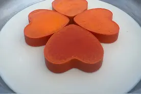 #火锅底料 #妈呀太香了 #火锅 红桃心牛油炒火锅底料、最后加了一筲箕海椒、椒香味翻倍视频封面
