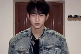 这辈子一定要谈一个服表生#190 #服表生 #男高视频封面