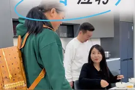 「保姆应聘」 今天在家这边和容容面试了一个保姆，整体感觉挺不错的，晚几天就可以直接上门试工了，这件事终于算完成了。以后我再忙于工作的时候，也不会担心没有人给容容做营养餐了视频封面