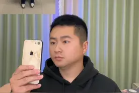 这个小猫挡脸#跺脚变装 太可爱了、教学来了！#跺脚运镜变装 #反差 #变装 #剪映视频封面