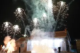 腊月二十四是南方小年，祝南方的小伙伴小年快乐，所求都如愿，所愿都实现，一切安好，越来越好！#充满烟火气的乡村小年 #村里的新年 #各地民俗准备上场了 #今天是南方小年 #小年是腊月二十三还是二十四视频封面