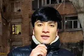 其实用手机也可以修改家里的WiFi密码了， 操作方法非常简单，记得多多转发。#wifi密码修改#路由器#wifi #无线网络 #手机技巧 #实用小技巧视频封面