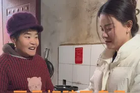 刷盘子的时候把盘子给打碎了一个，你们那儿有没有这个规矩，正月里不能打碎东西，打碎东西是不吉利的 #记录真实生活 #农村生活 #日常vlog