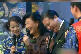 #万梓良 #高秀敏 你们要的万梓良和高秀敏来了！张进周巍牵红线 万梓良高秀敏把手牵视频封面