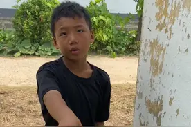 捉弄小梓瀚被抓个现行#蚊子守村人 #熊孩子 #童年回忆 #我的乡村生活 #人类幼崽成长计划
