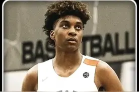 从湖人弃子到狼队非卖品，麦克丹尼尔斯靠防守撑起了一片天视频封面