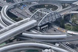 国内最包容的城市，不限号不限行，城区高架地面任你行 #城市建设 #城市发展 #交通出行 #武汉 #限行视频封面