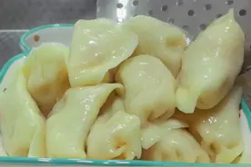 白菜做馅，还是外婆这调馅方法香，不焯水不盐杀，口感绝对不一般视频封面