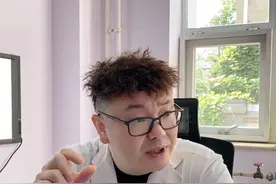 崴脚后3个月，距骨软骨损伤标准化诊疗 崴脚后3个月，距骨软骨损伤标准化诊疗 #崴脚 #距骨软骨损伤 #韧带断裂 #运动医学张晋 #抖出健康知识宝藏