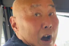大爷说：这辈子第一次见狂犬病发作咬人的！🥶 车费不要了、你赶紧下去咬其他开三轮的吧！😭😭😭#搞笑 #爆笑 #看一遍笑一遍 #一定要看到结尾 #猎奇视频封面