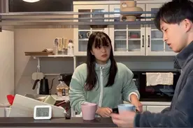 日本连做饭原来都要标准化#西柚麻琴 #情侣日常视频封面