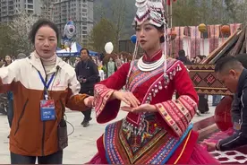 蓝盈莹来啦，第一次拍的这么近小激动#民族特色民族文化视频封面