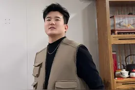 没事儿，多和弟弟谈谈恋爱 大叔有钱不一定给你花，但是弟弟有劲儿，真给你使  各位少妇，你别管他渣不渣 你先拿下他#原创视频 #8090后 #轻熟 #日子要和懂你的人过 #谈恋爱视频封面