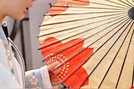原来古代的伞都是这样来的？#油纸伞 #古风 #纯手工打造 #非遗文化 #油纸伞推荐店铺视频封面