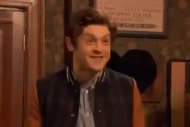 极品基老伴 他居然用人头换工钱 He gets paid to give head.