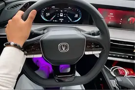 长安车主们，我有个问题，就是胎压一般多少才正常？我这个2.3感觉有点扁 轮胎特别扁？是什么情况？#逸动plus #长安汽车 #第一视角