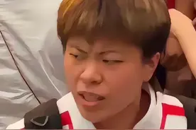 国乒出发去巴黎笑点多多，王艺迪凭力气上飞机视频封面