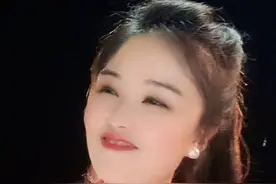 夏天年年到，我们年年忆#老歌回顾 #爱音乐爱唱歌 #老歌推荐 ##百听不厌