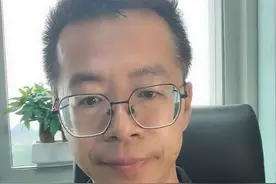 55岁农妇在执行大厅与法官理论，涉嫌辱骂法官，拘留15天，罚款10万元#法律 #法律常识 #法律咨询 #律师 #刑事律师