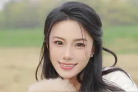比起20岁，我更喜欢48岁的自己。人生渐入佳境，一切才刚刚开始#妈妈 #羽西 #羽西人参 #羽西人参面霜视频封面