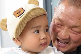 凯凯有点拉肚子，带他去医院检查一下#新农人计划2025 #乡村生活视频封面