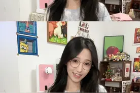 看着三屏甚至有点亲切的感觉#耐看型 #元气少女 #治愈系笑容 #转身回眸变装视频封面