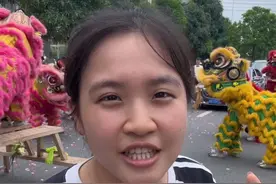 遇广西博白农村婚礼酒席，主人家摆190多桌请村里人连吃三天，跟着新郎去接亲，第一次见到这么隆重的接亲仪式，18条舞狮队去迎接新娘，场面太大了非常热闹，当地人热情好客，品尝广西酒席的特色扣肉，太香太好吃了！#广西 #酒席 #结婚 #广东 #dou来广东百千万