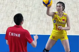 中国女排最佳自由人王梦洁，这几年的进步也是肉眼可见，希望巴黎奥运会继续加油。#中国女排 #王梦洁视频封面