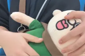 上课睡饱的智恩，照样猎奇的舒妍，抢镜的左飞，平淡的政佑，还有在厕所的艺琼……#南极冰 #服从性测试 #韩国留学 #测试成功视频封面