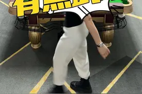 力度与身法的结合，杆法与响袋的碰撞！V800，杠杠滴！ #台球 #台球是一种生活 #这操作都看傻了 #是时候展现真正的技术了 #徐小圈儿视频封面