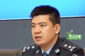 喜欢违停并遮挡号牌的小伙伴 “交警叔叔收你们来了” 非禁停道路违停适用“10分钟提醒”视频封面